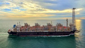 Se instalará un barco para exportar GNL y Río Negro negocia ubicarlo en su Golfo
