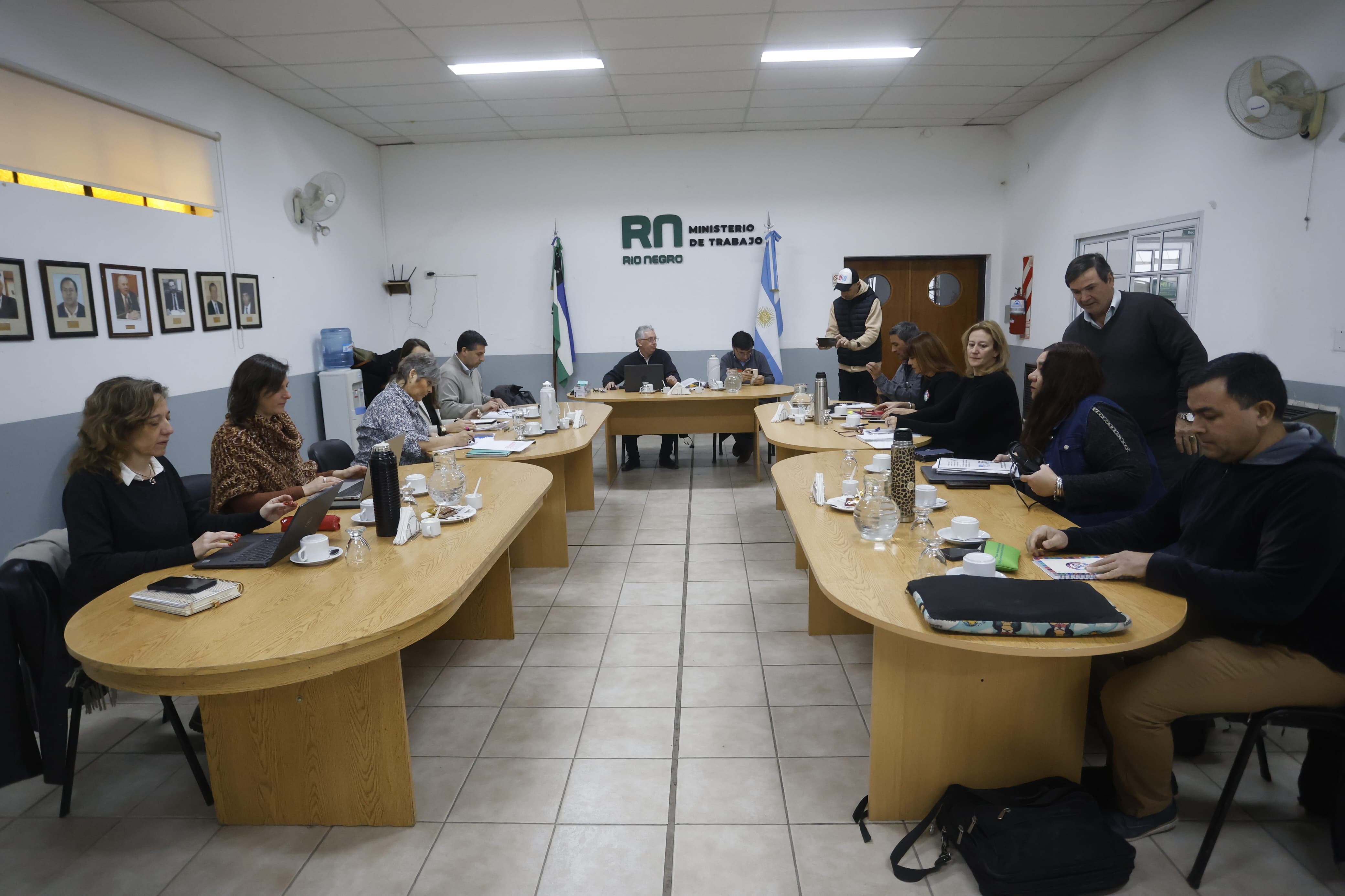 La paritaria de este jueves se extendió cinco horas, y el debate pasa ahora a las asambleas. Foto: Pablo Leguizamon