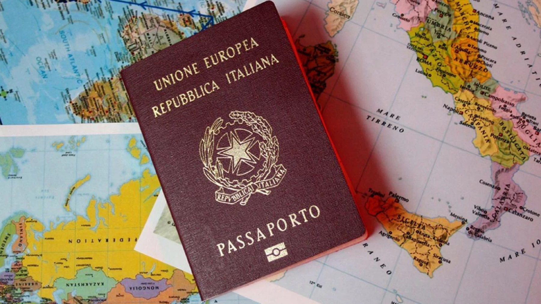 El pasaporte italiano habilita a circular por los países de la Unión Europea.-