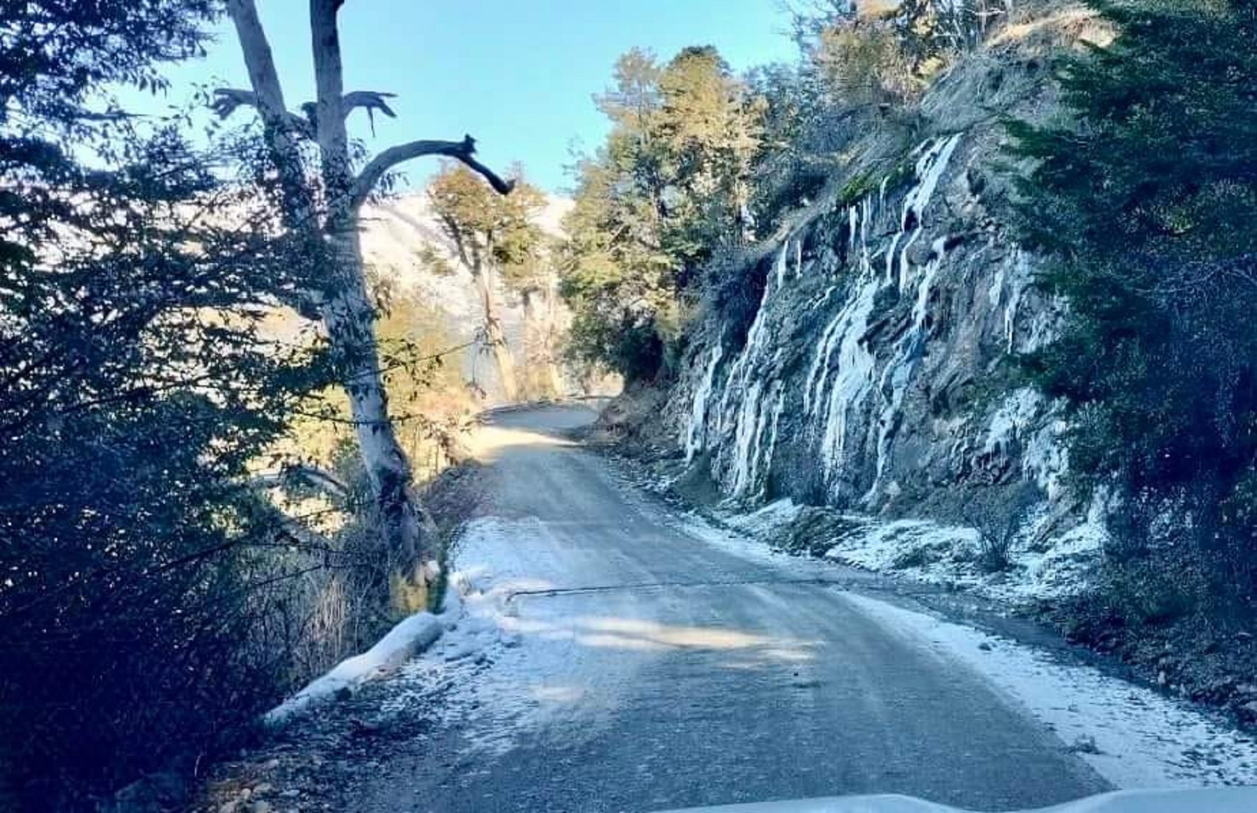 El camino a Quila Quina está intransitable. 