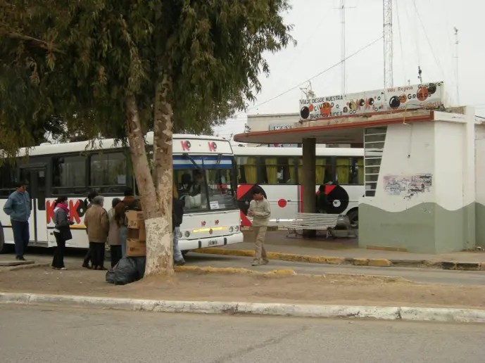 El t ransporte urbano e interurbano en la provincia depende de los subsidios, pero el aporte nacional se mantiene en cero. (archivo)