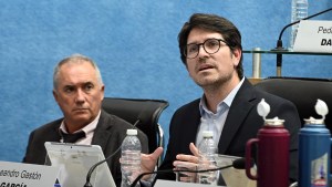 Planta de GNL: cuestionan a Pedro Pesatti por «atacar» al gobernador Axel Kicillof