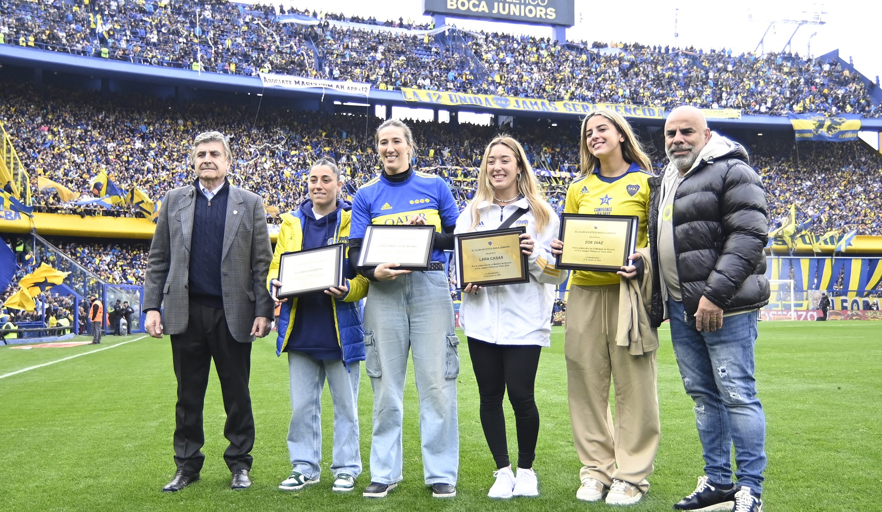 Las Leonas fueron homenajeadas en La Bomboneras. Foto: FBaires.