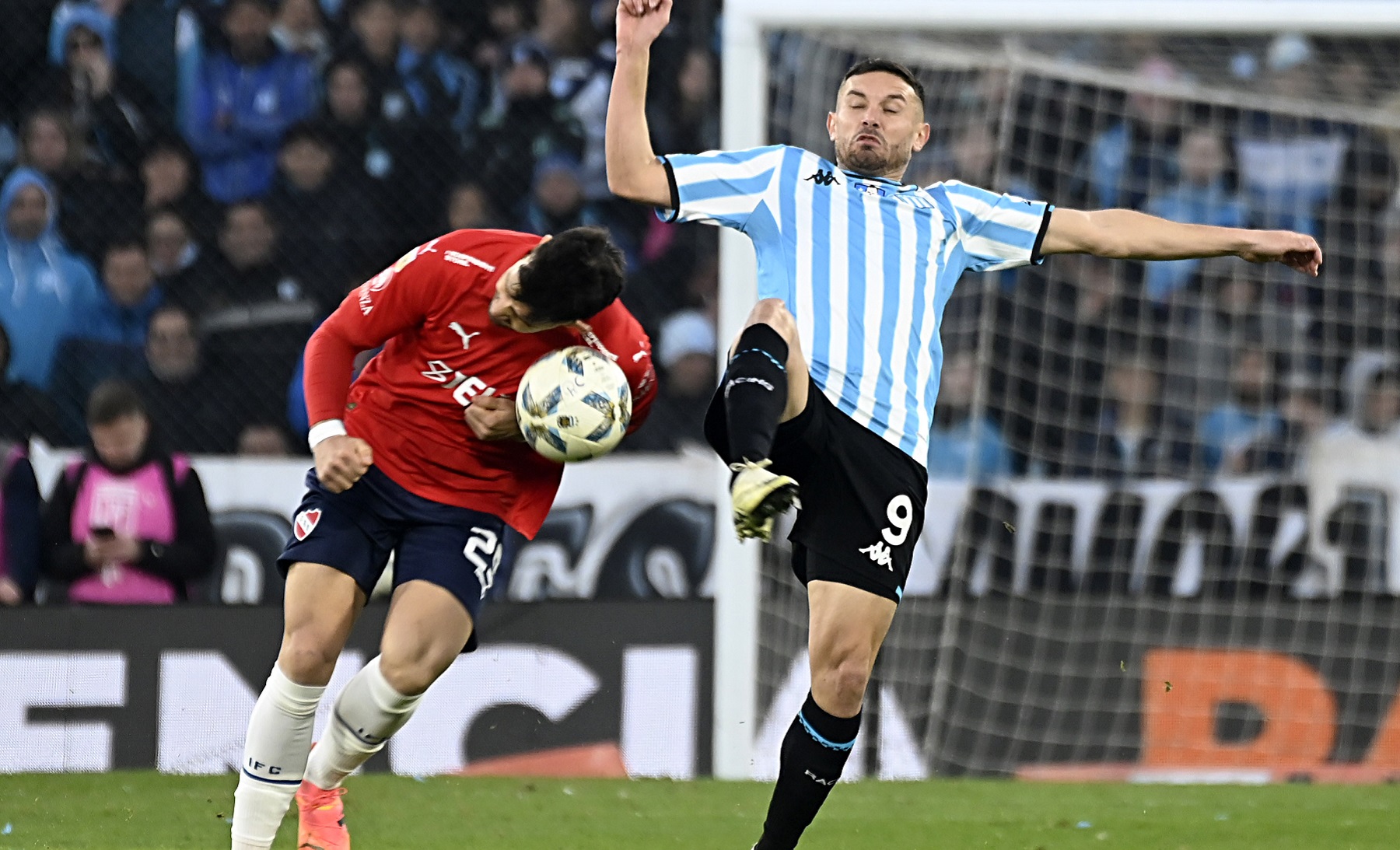 Racing igualó sin goles ante Independiente en el clásico de Avellaneda. Foto: FBaires.