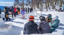 Imagen de ¿Lo mejor de esquiar en Chapelco? ¡El after! tragos, djs en vivo y diversión en el mejor paisaje