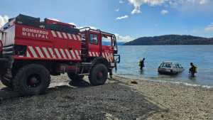 Una mujer alertó sobre un auto sumergido en el lago Nahuel Huapi