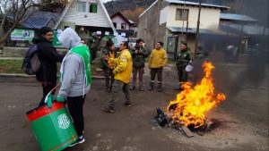 Brigadistas de incendios protestaron en San Martín de los Andes: amenazan con corte de ruta