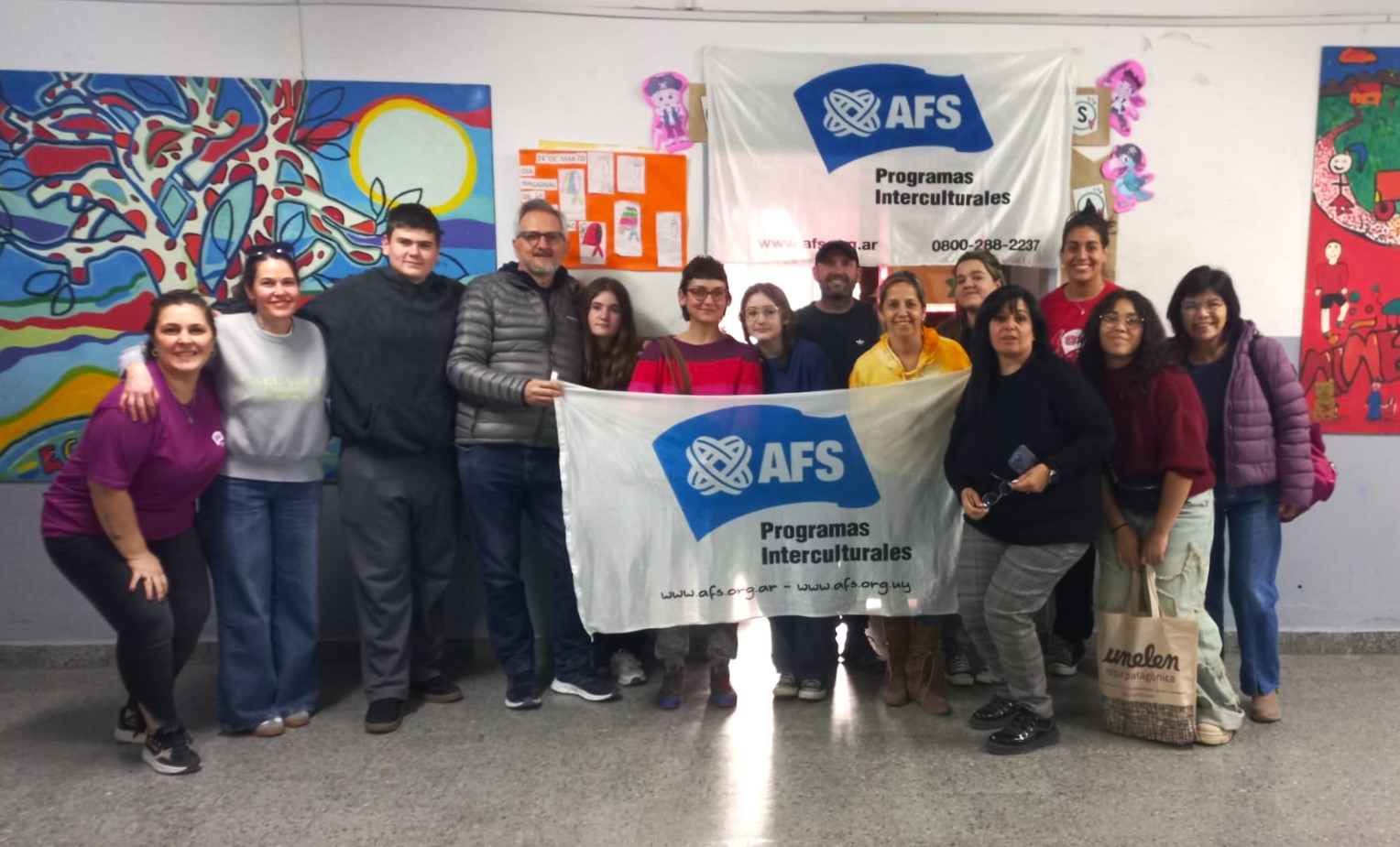 Recuerdo del encuentro con las familias que recibirán a los protagonistas del intercambio que coordina AFS. Foto: Gentileza. 