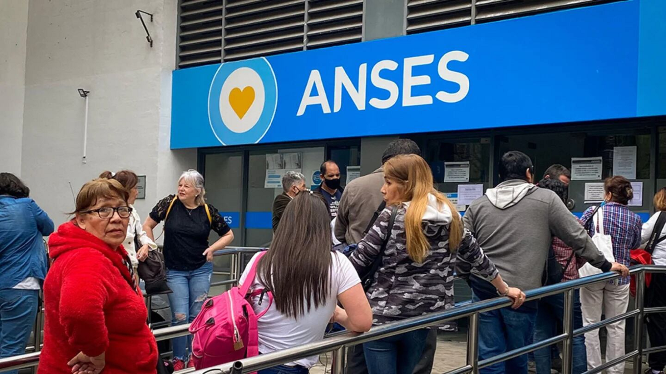 El calendario de pagos completo de Anses para agosto 2024. 