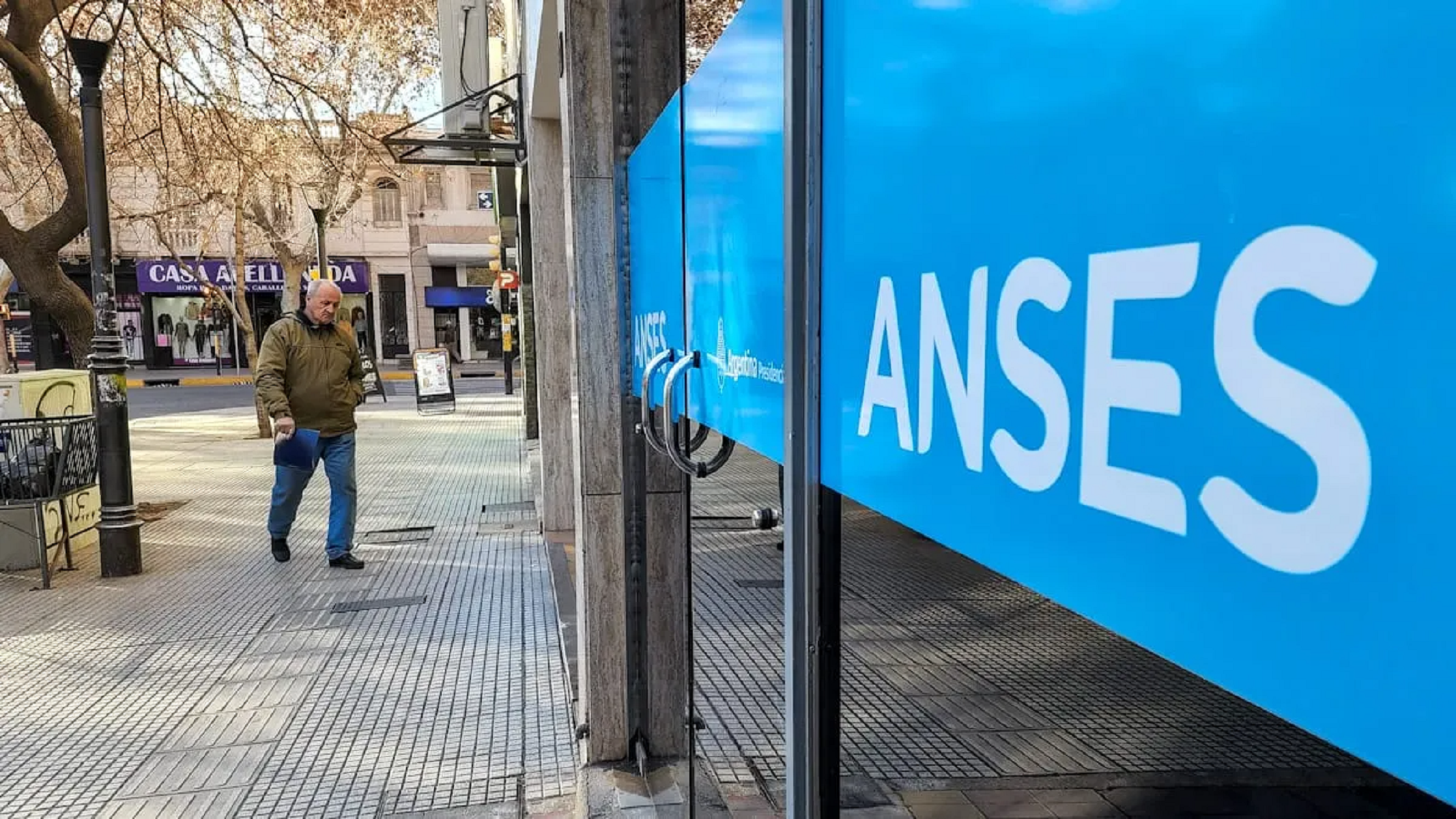 Cómo se paga el bono de las Pensiones No Contributivas (PNC) de Anses en agosto 2024. 