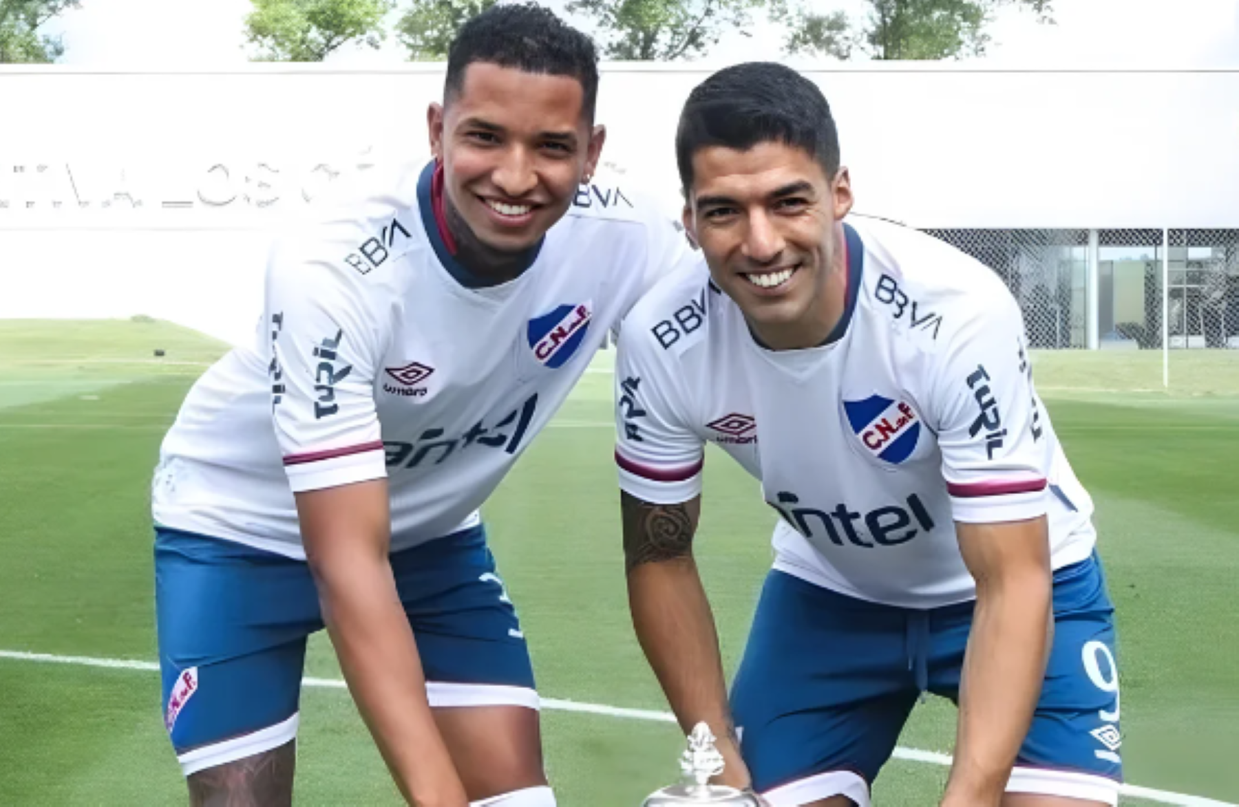 Izquierdo y Suárez compartieron plantel en Nacional, durante la temporada 2023.