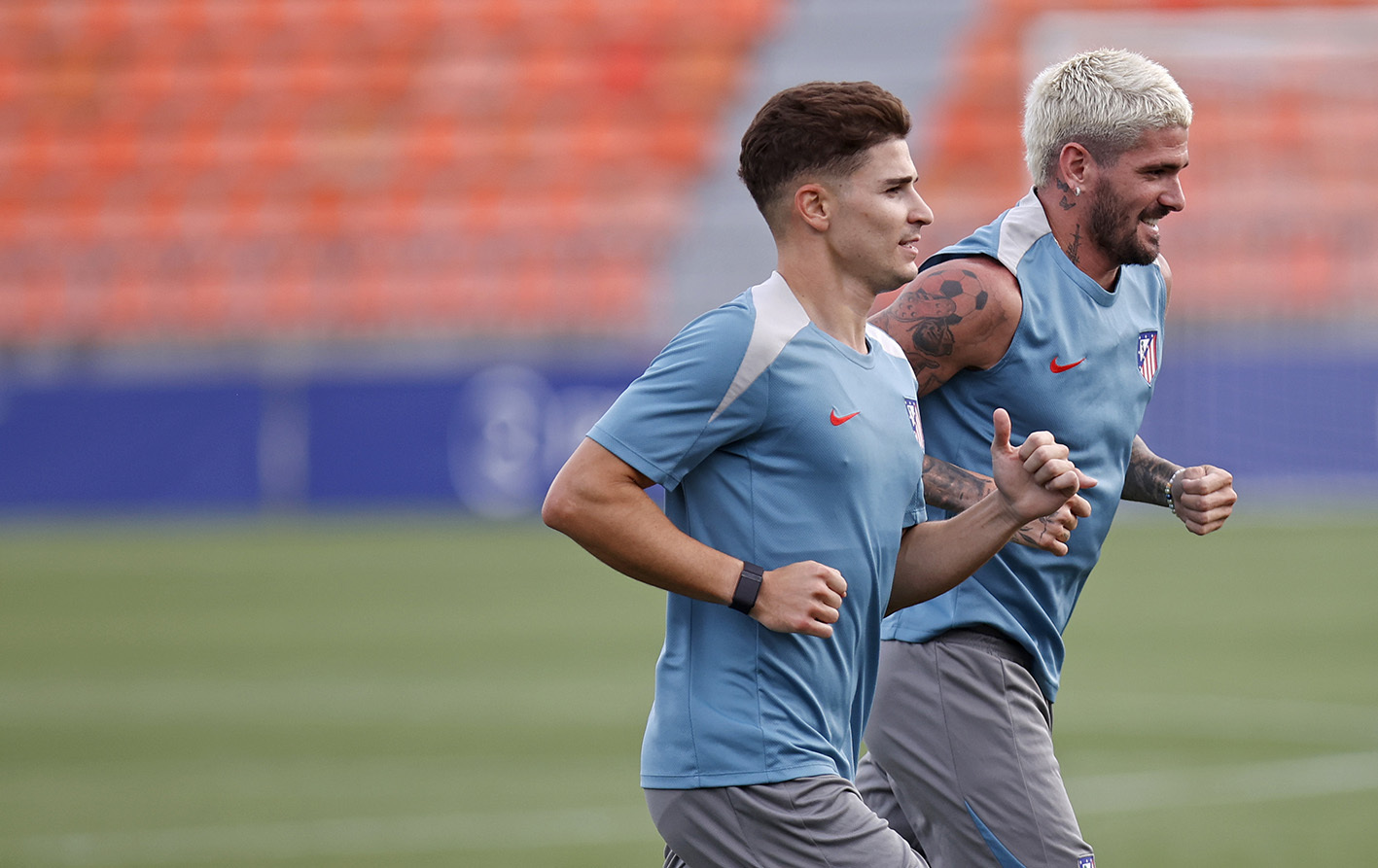 Julián Álvarez se reencontró con De Paul en el Atlético Madrid.