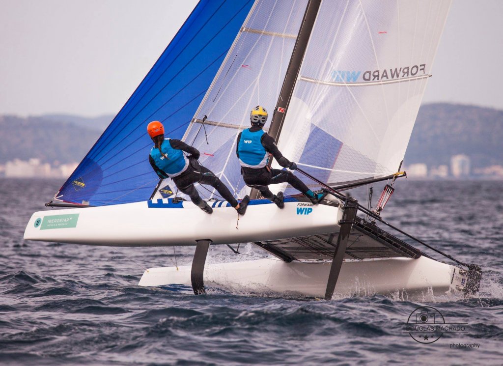 Mateo Majdalani y Eugenia Bosco están segundos tras finalizar las primeras tres regatas en París. 