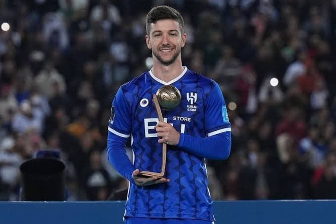 Luciano Vietto vuelve a Racing tras su paso por el fútbol de Arabia Saudita y Europa.