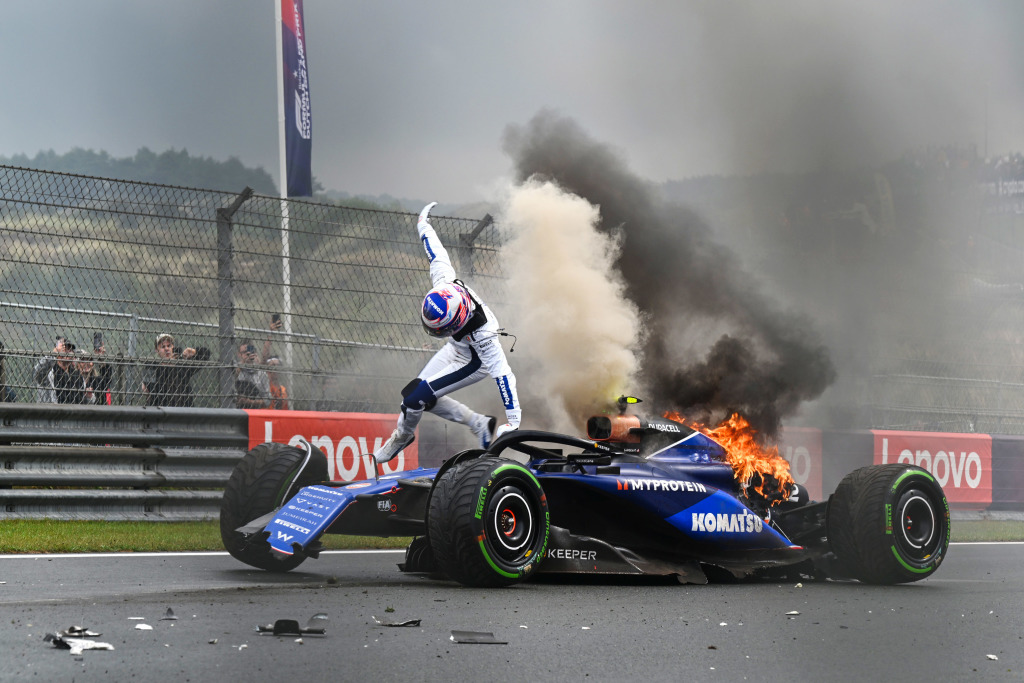 El piloto estadounidense perdió el control de su Williams y lo destruyó por completo en el entrenamiento en Países Bajos. 