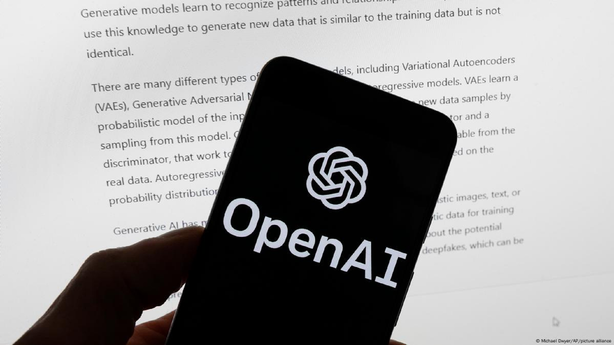 La irrupción de ChatGPT de OpenAI puso en relieve la falta de legislación para abordar las capacidades de la IA generativa. 