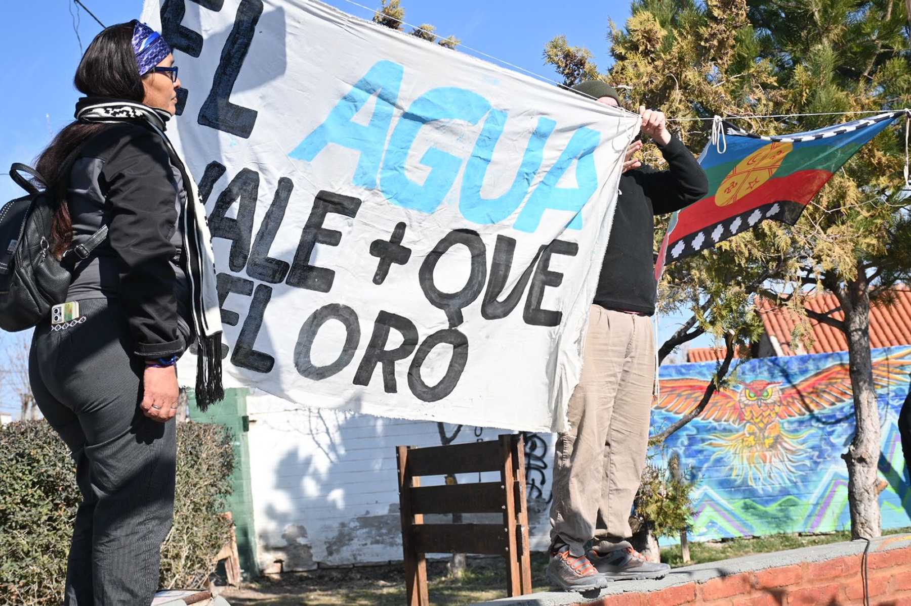 Expresiones en rechazo al proyecto Calcatreu y defensa del agua en Jacobacci. Foto: Archivo