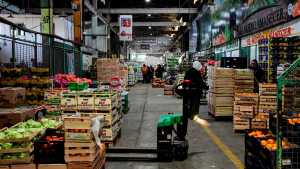 Las verduras y frutas más baratas de Neuquén más una feria única en el Mercado Concentrador: cuándo, horarios y cómo llegar