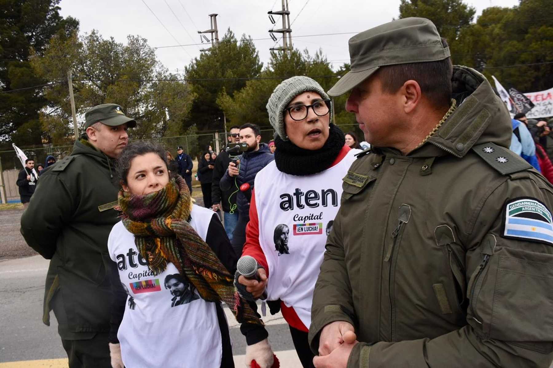 Los docentes de Neuquén seguiràn con medidas de fuerza. Foto Matías Subat