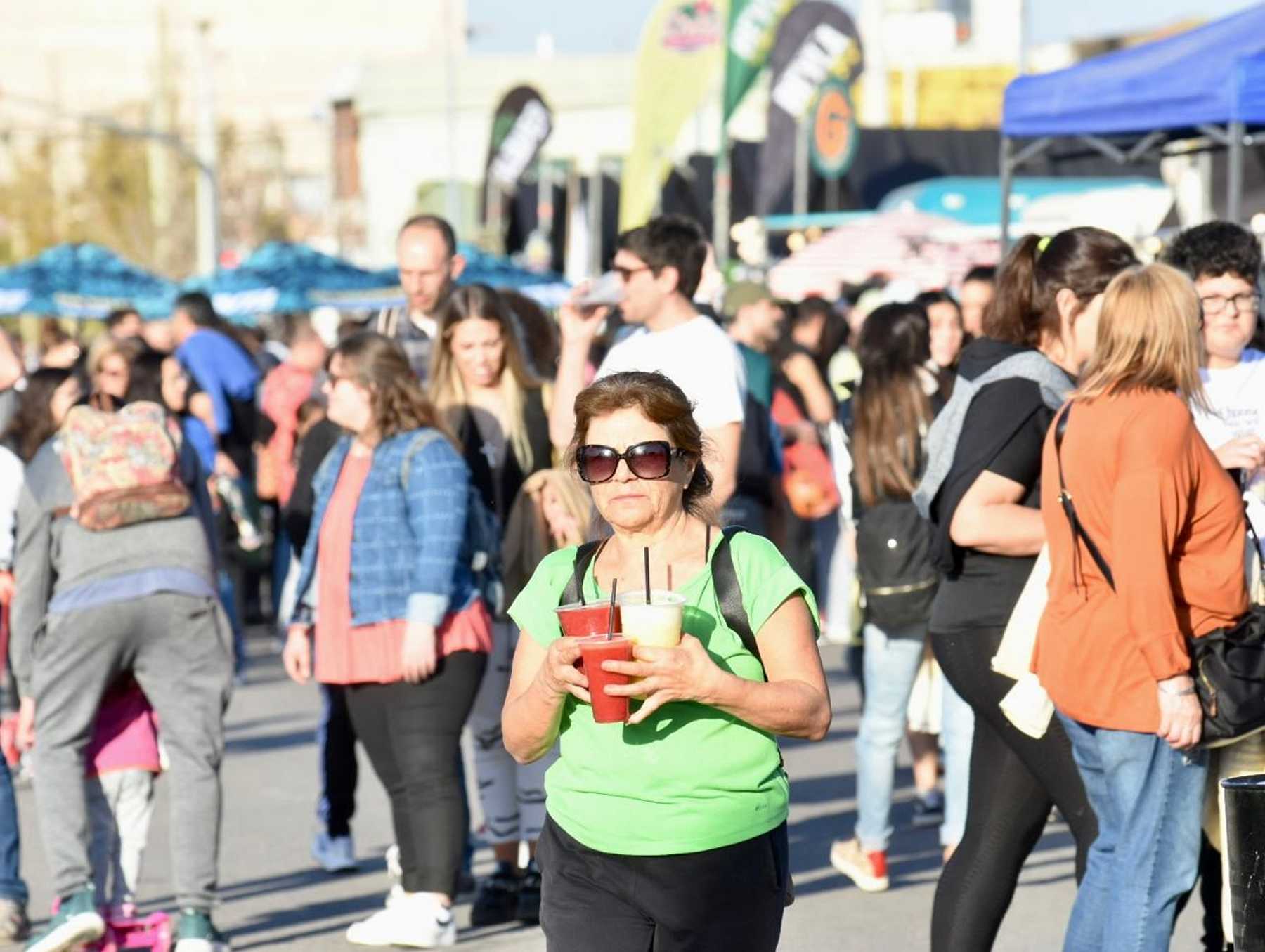 Confluencia de sabores en el parque Jaime de Nevares. Foto: Mati Subat.