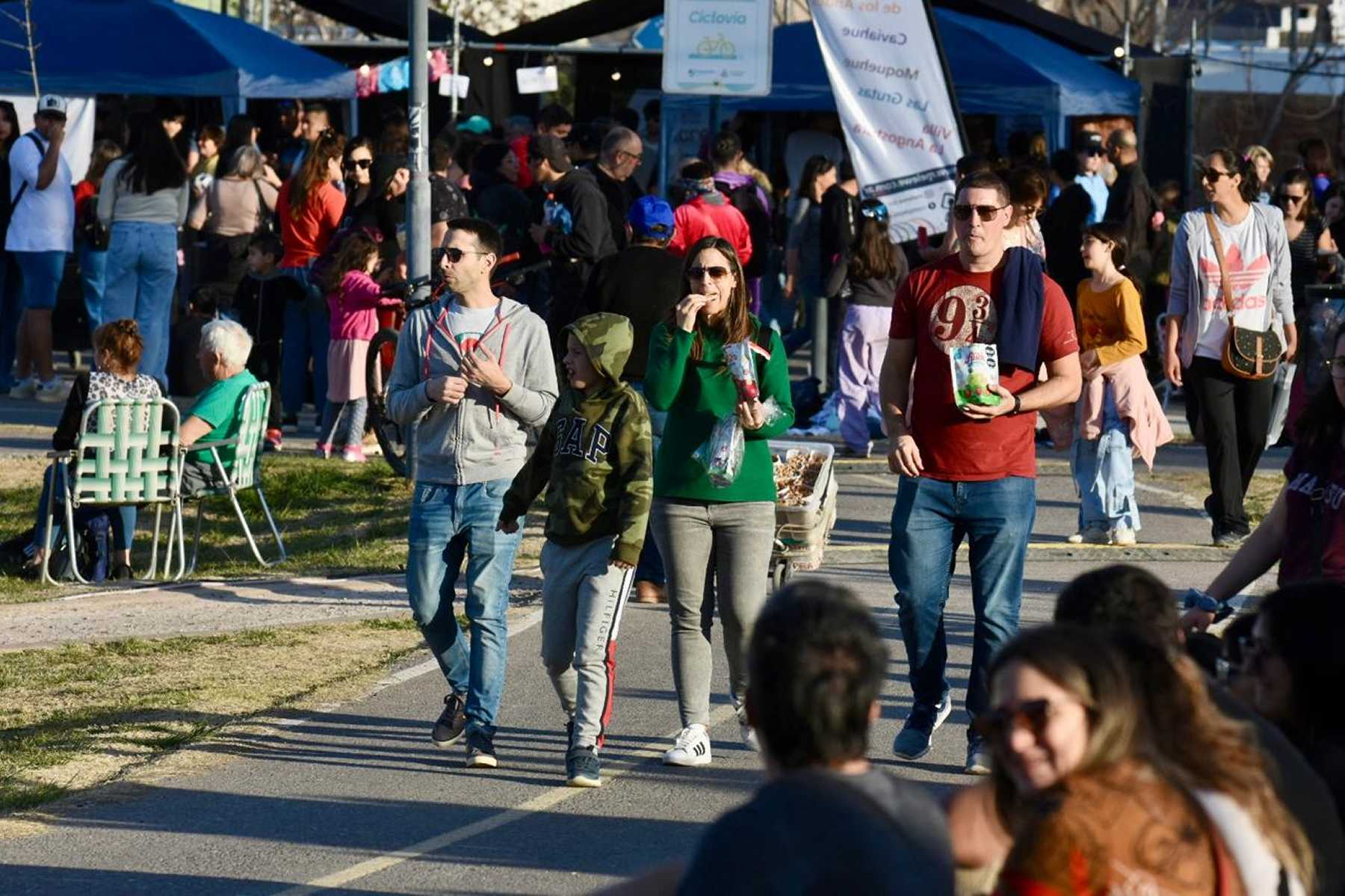 Grilla de la feria más grande de Neuquén con shows y gastronomía: Cuáles son los horarios (Foto: archivo Matías Subat)