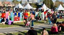 Imagen de Se acerca la feria más grande de Neuquén: días frescos y con viento, así estará el clima