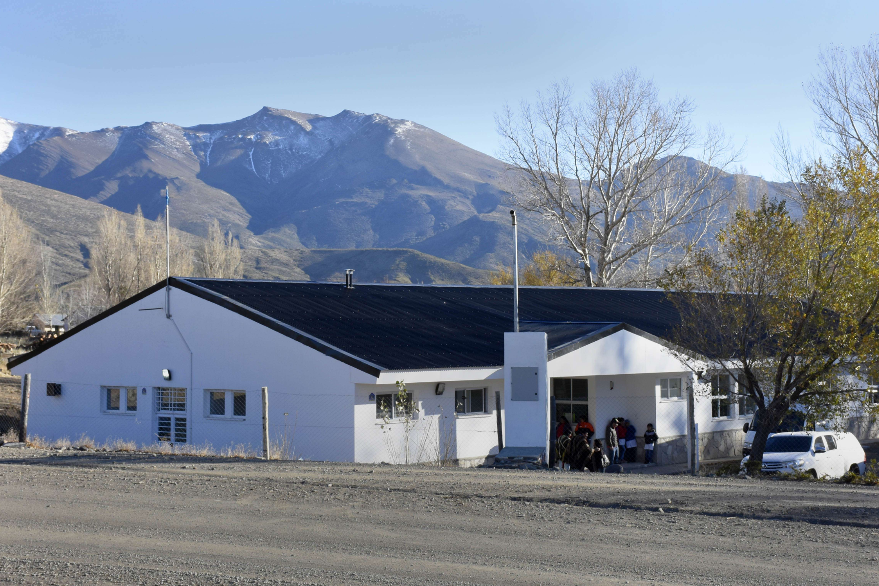 Un lonco de la comunidad mapuche Huayquillan aclaró que la explosión en la Escuela 68 fue un incidente menor.