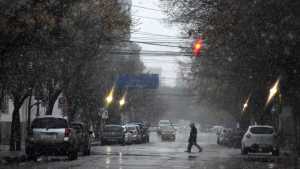 Alerta por lluvia en Neuquén y Río Negro este jueves y viernes: cuáles son los horarios y lugares más complicados