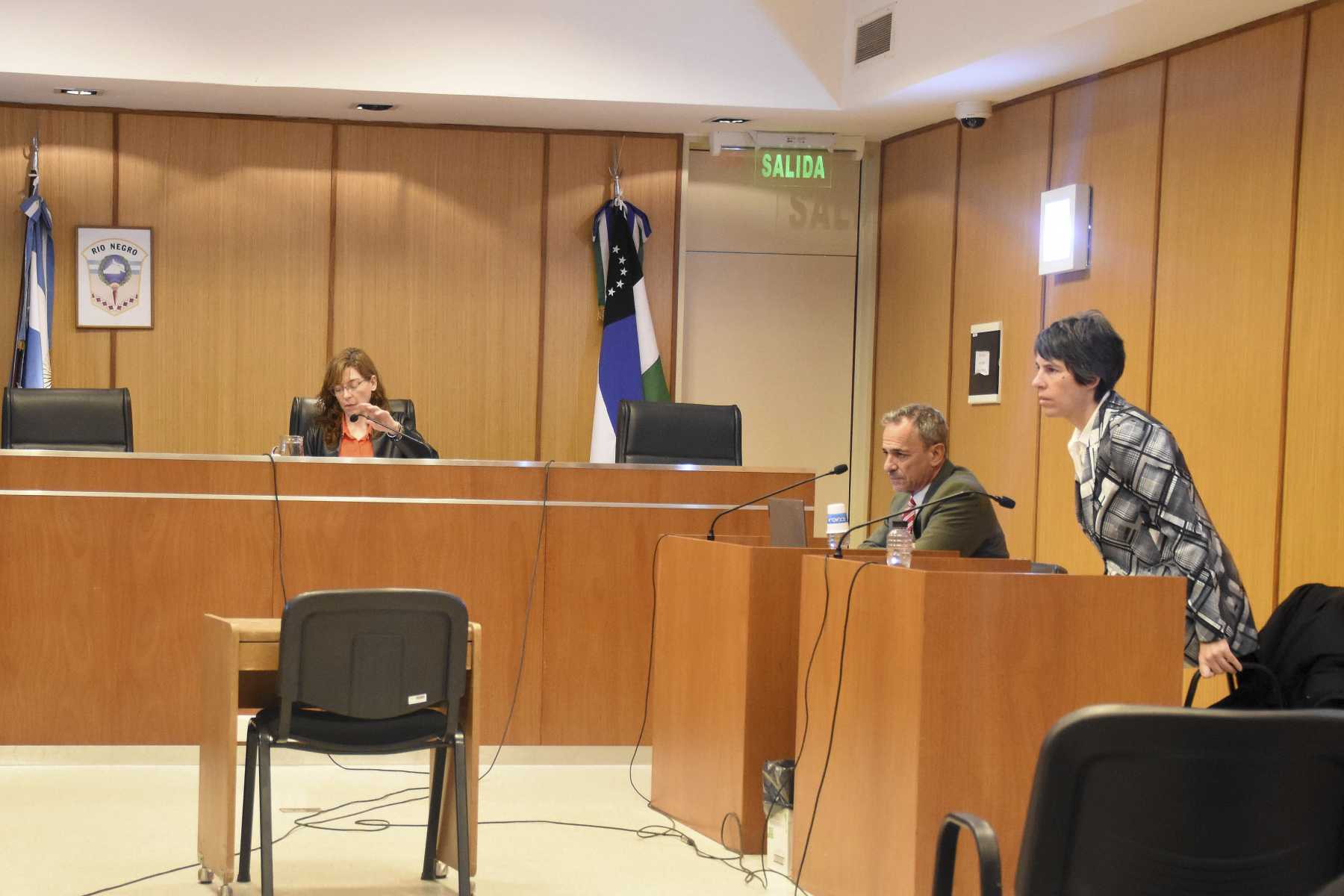 La exjueza tuvo que defenderse el martes en la causa penal que surgió luego del jury en su contra. (Foto: Andrés Maripe)