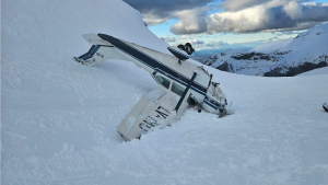 Se estrelló una avioneta en el cerro Chapelco de San Martín de los Andes: dos pasajeros heridos