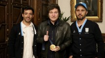 Imagen de Video: José Maligno Torres se reunió con Javier Milei y mostró su medalla desde la Casa Rosada