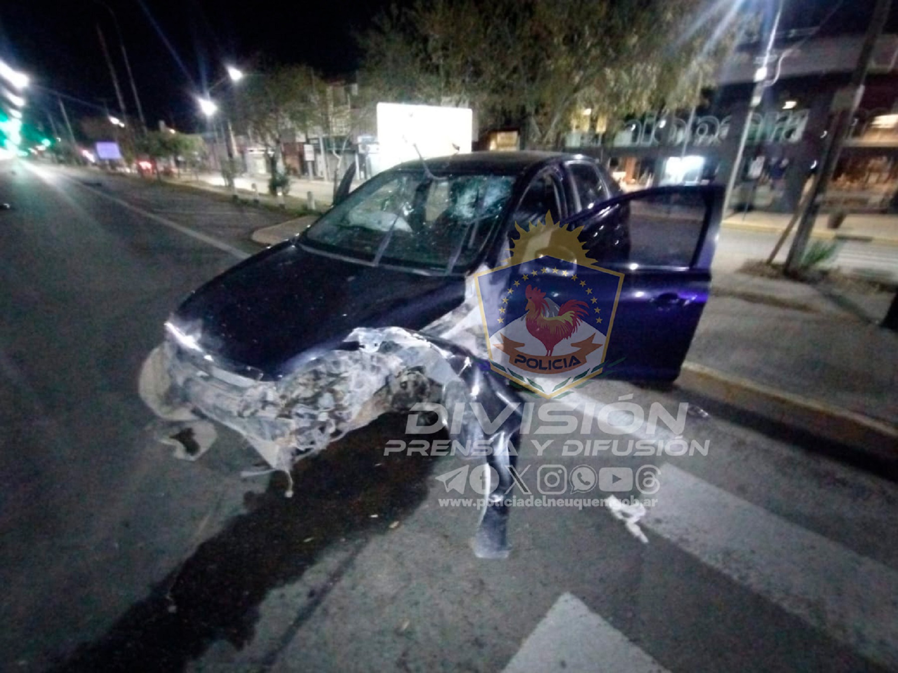 El accidente ocurrió en Ruta 22 y Avenida Mosconi. Foto: Gentileza Policía de Neuquén . 