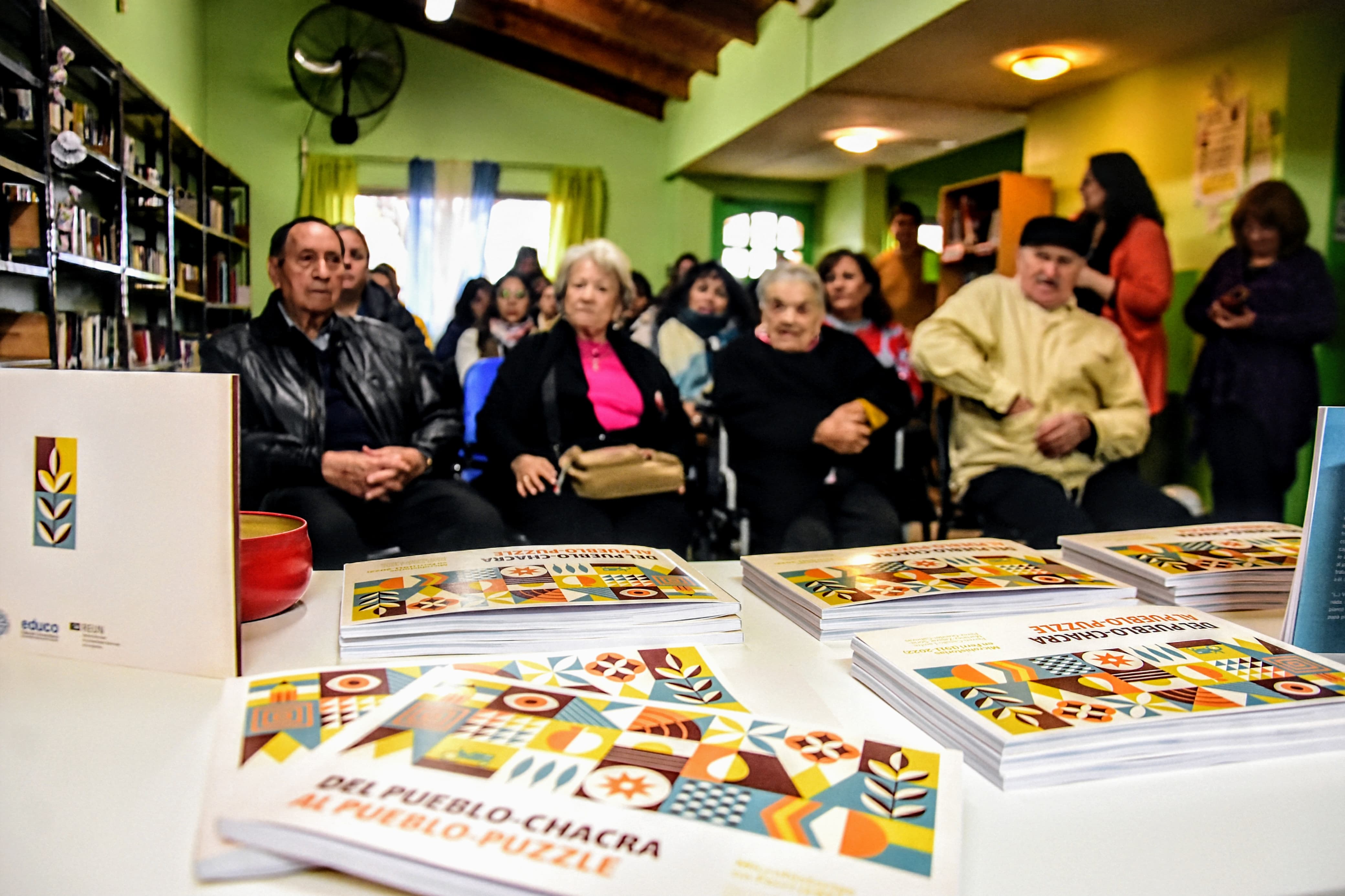 La Biblioteca “Raúl Entraigas” funciona desde 1984 como asociación sin fines de lucro. Foto: Cecilia Maletti. 