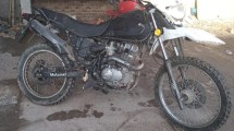 Imagen de Persecución en Viedma: abandonaron la moto que era robada y lograron escapar