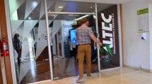 Imagen de Un prolongado conflicto salarial mantiene semiparalizada a la empresa Altec