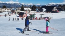 Imagen de Nieve en Villa Pehuenia: Fiesta Pirrén en el cerro Batea Mahuida y comienzo de la temporada baja