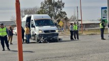 Imagen de Un motociclista y una camioneta municipal de Oro chocaron en la Ruta 65