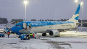 El aeropuerto de Chapelco batió récord de pasajeros y el de Neuquén capital tuvo una baja