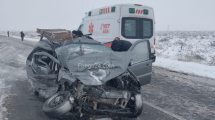 Imagen de Derivaron a Neuquén al conductor del auto que chocó contra un camión en la Ruta 22, cerca de Cutral Co