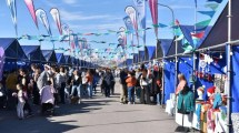 Imagen de Llega una de las ferias más esperadas de Neuquén, con artistas y gastronomía: días, horarios y la grilla