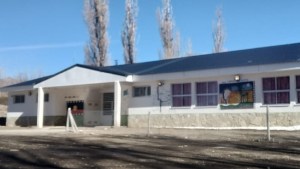 Explosión en una escuela del norte de Neuquén: un portero con quemaduras y clases suspendidas