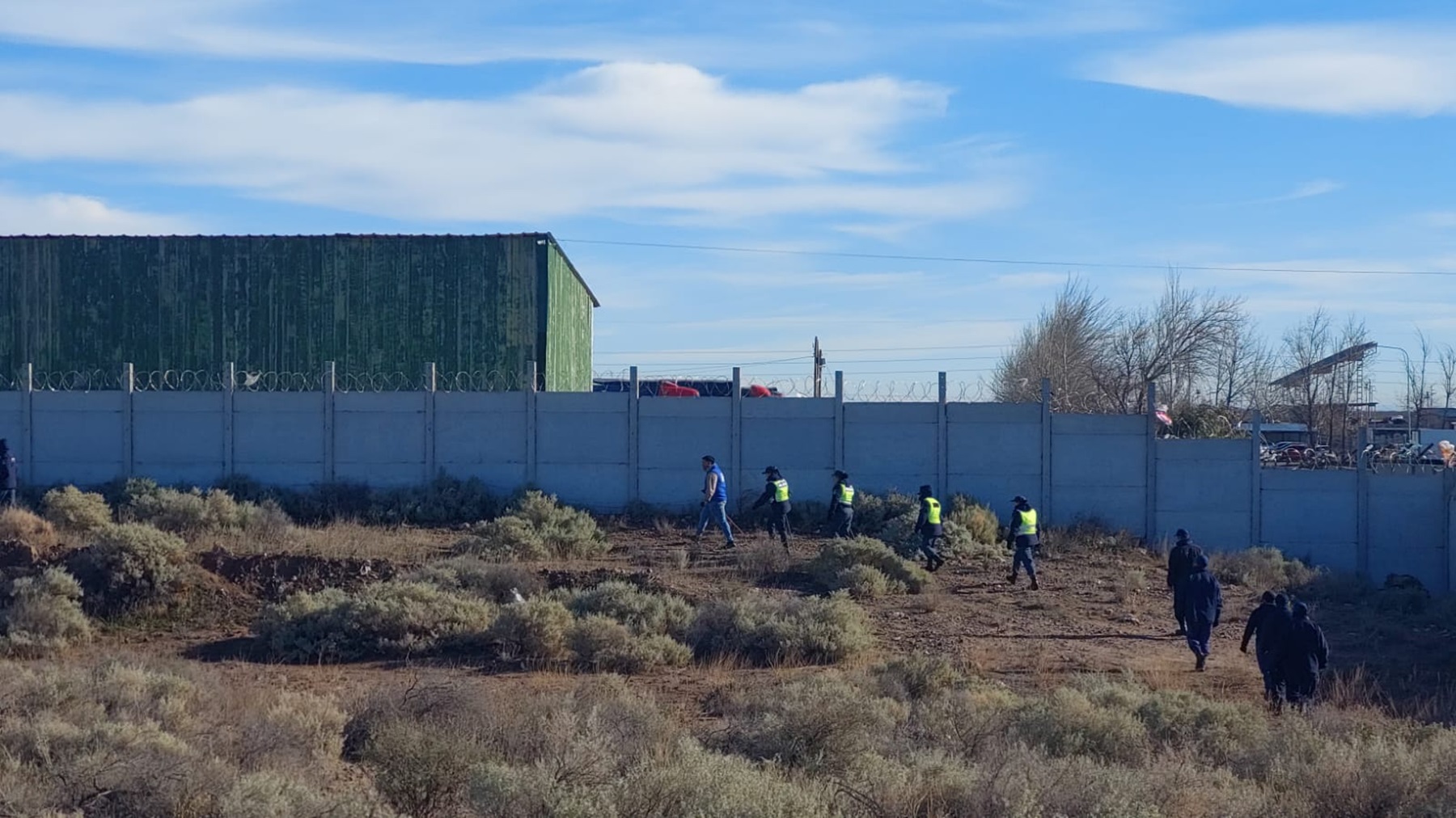 Búsqueda de Luciana Muñoz: con perros de La Pampa y Bariloche así rastrilló el viernes