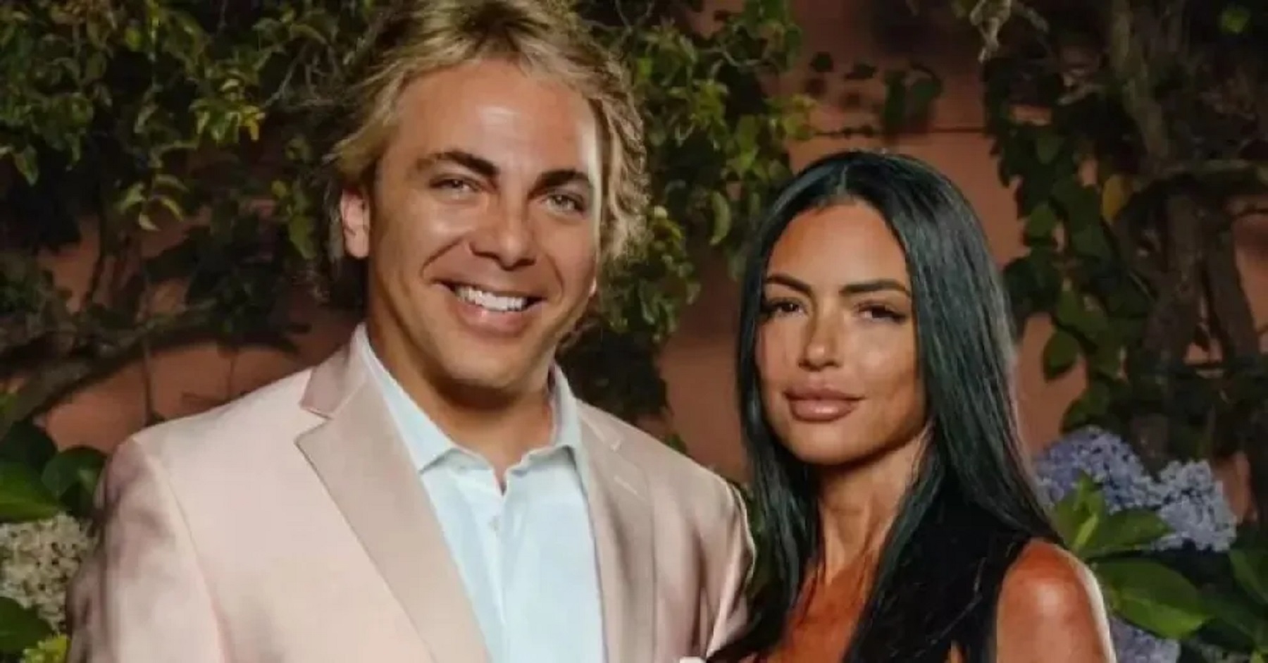 Cristian Castro y su novia