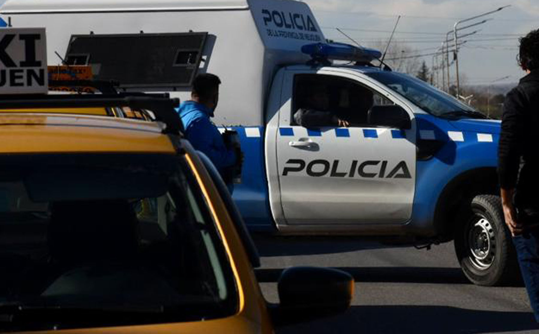 Robaron en barrio Confluencia a un taxista de Neuquén