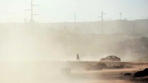 Llega el viento zonda a Neuquén: hay alerta para este miércoles, peores horarios y zonas afectadas