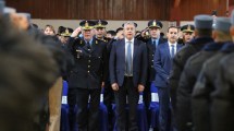 Imagen de Rolando Figueroa prometió una «escala salarial acorde a lo que necesita» la Policía de Neuquén