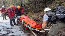 Imagen de Video | Rescataron a una mujer lesionada en el parque Nahuel Huapi: mirá el intenso operativo