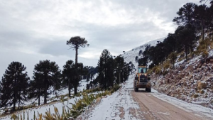 La alerta por lluvias y nevadas deja rutas intransitables en la cordillera de Río Negro y Neuquén