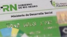 Imagen de Río Negro entregó 5.500 tarjetas alimentarias, pero está lejos aún de sus planes