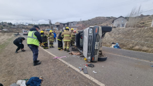 Perdió el control de la camioneta y volcó sobre la Ruta 43 en Andacollo